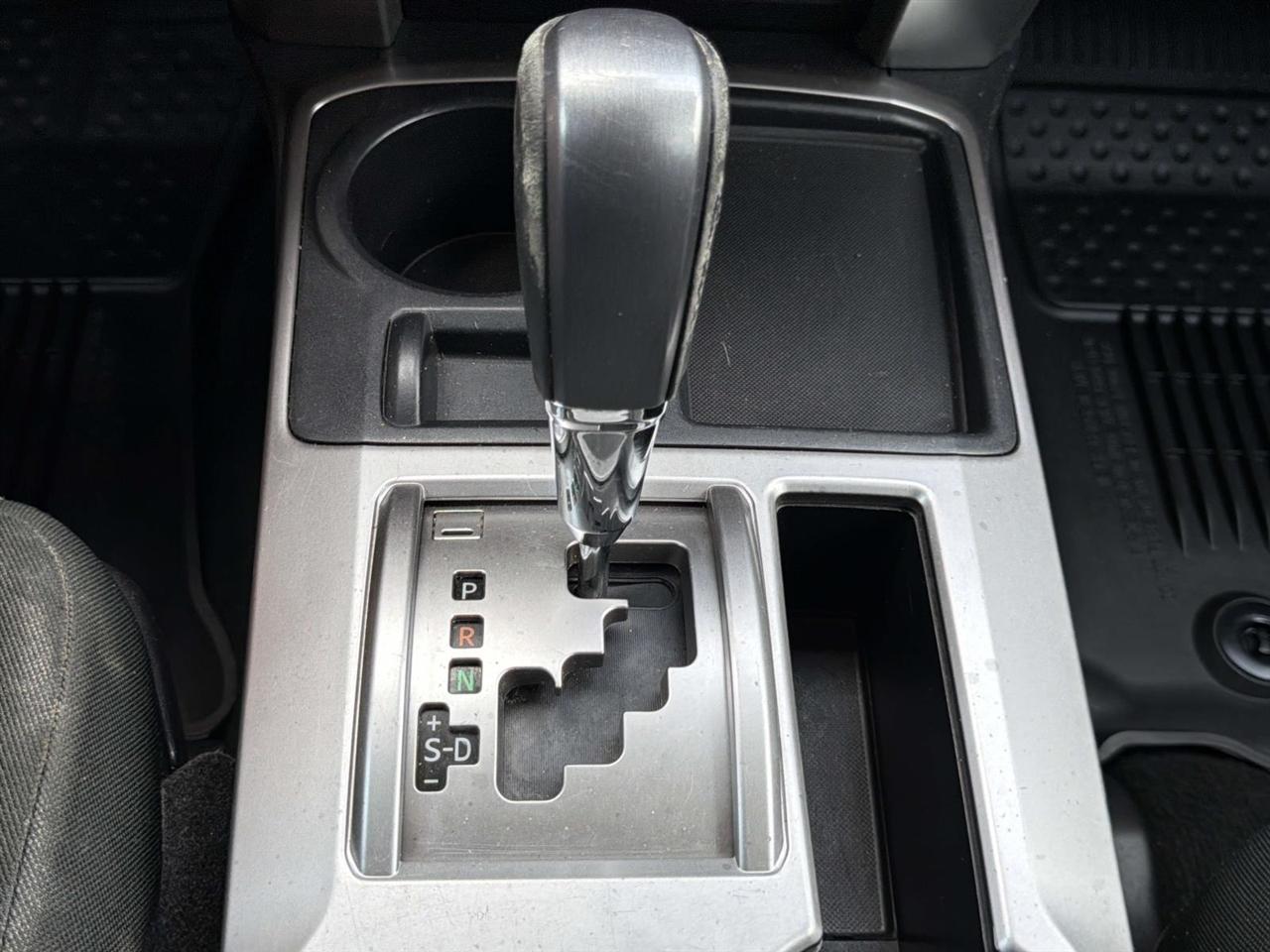 Toyota 4Runner SR5 2WD (Natl) 2022
