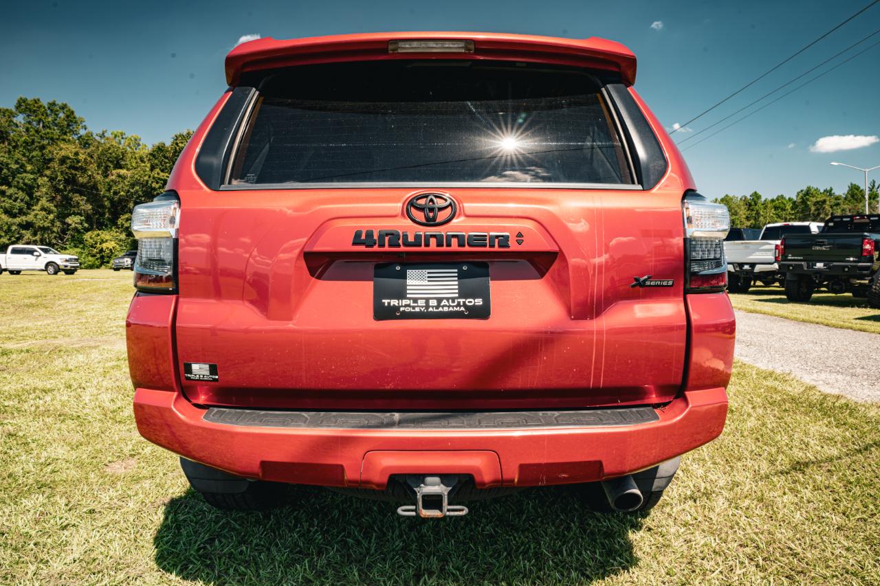 Toyota 4Runner SR5 2WD (Natl) 2022