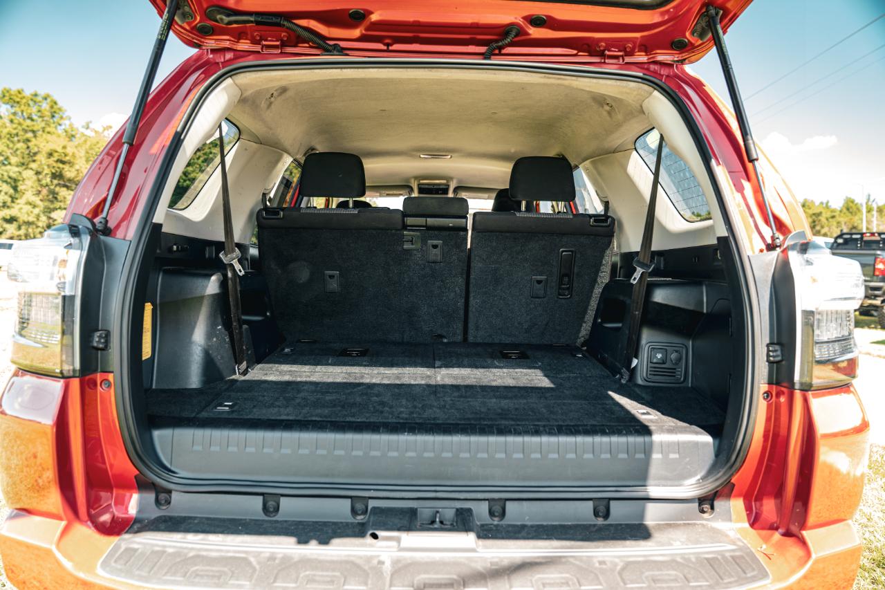 Toyota 4Runner SR5 2WD (Natl) 2022