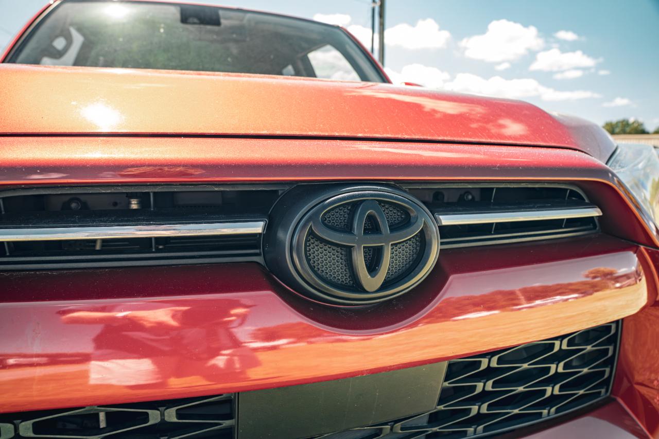 Toyota 4Runner SR5 2WD (Natl) 2022