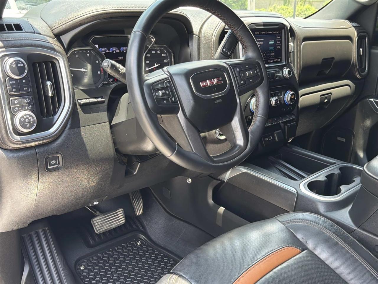 GMC Sierra 2500HD 4WD Crew Cab 159" AT4 2020