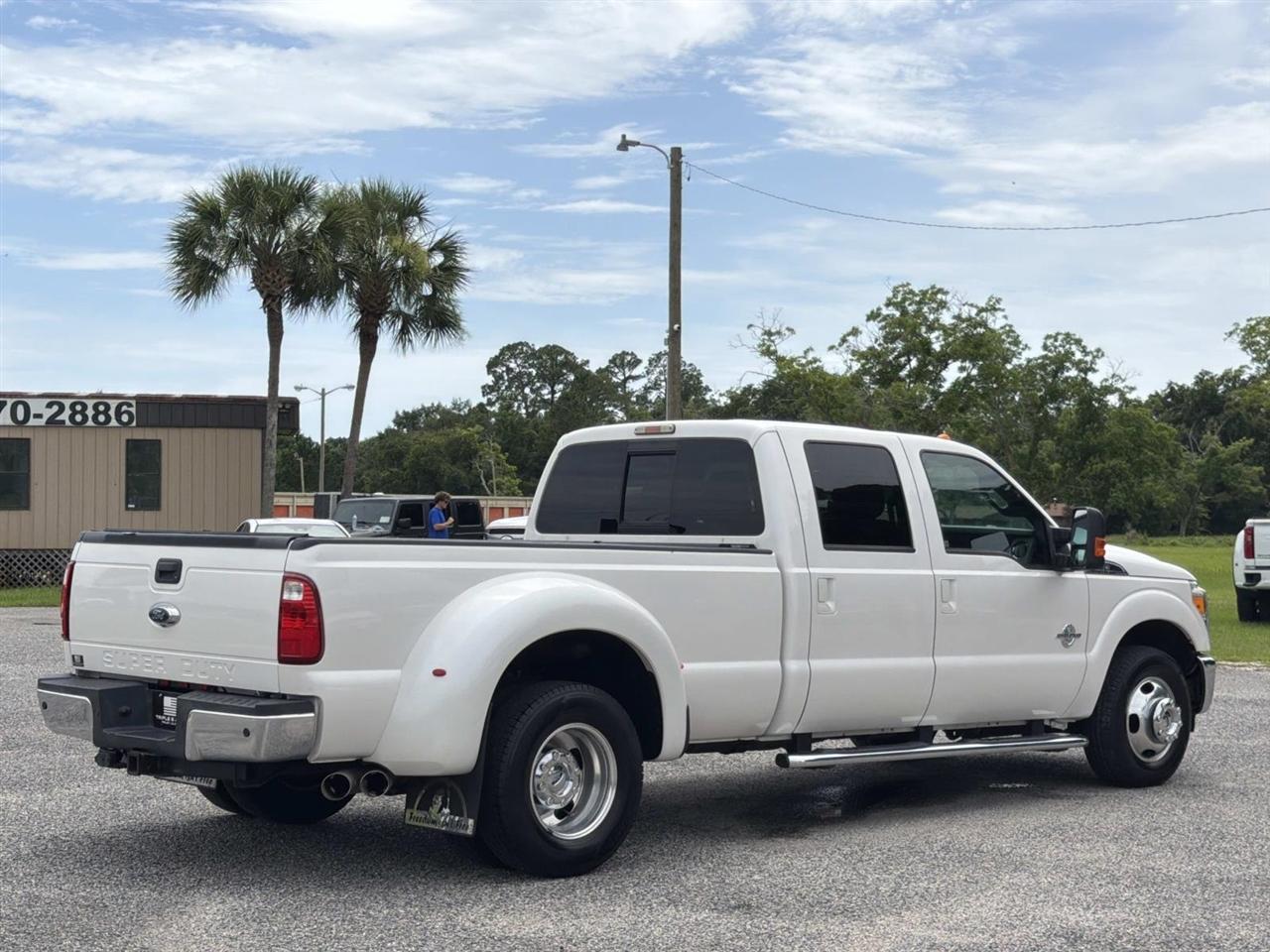 Ford Super Duty F-350 DRW 2WD Crew Cab 172" King Ranch 2016