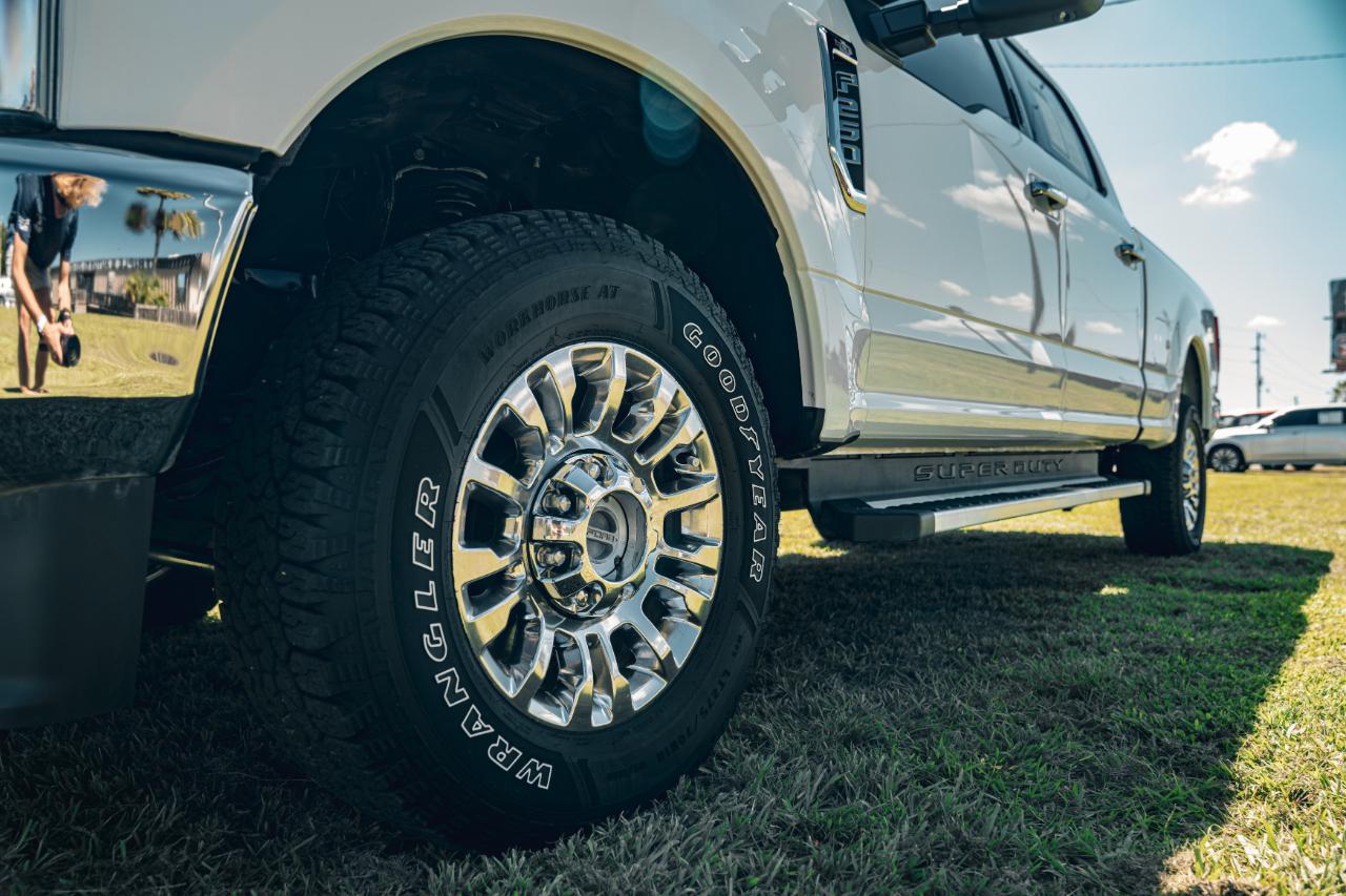 Ford Super Duty F-250 SRW XLT 4WD Crew Cab 6.75' Box 2022