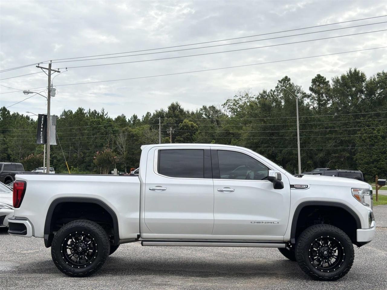 GMC Sierra 1500 4WD Crew Cab 147" Denali 2020