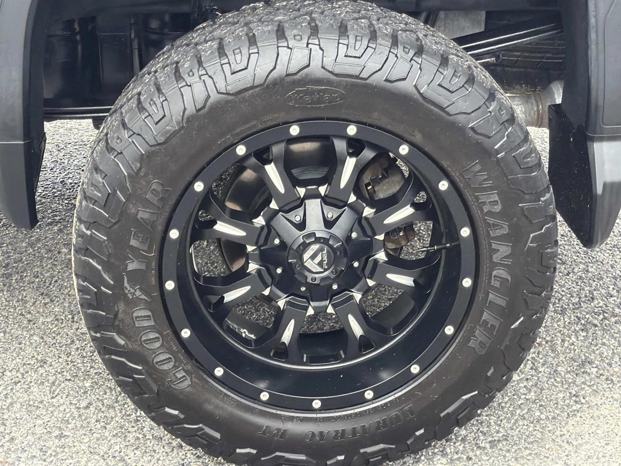 GMC Sierra 1500 4WD Crew Cab 147" Denali 2020