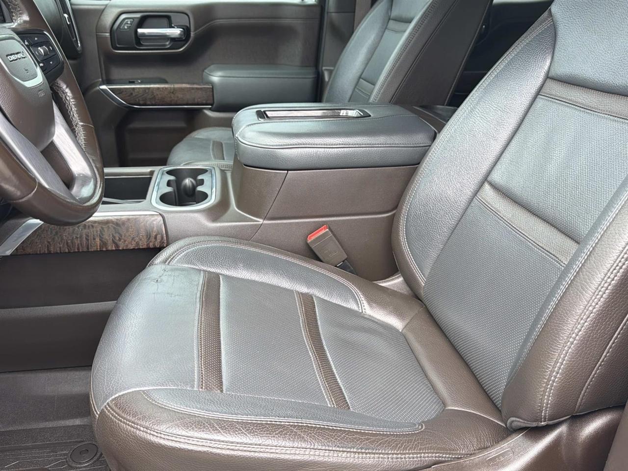 GMC Sierra 1500 4WD Crew Cab 147" Denali 2020
