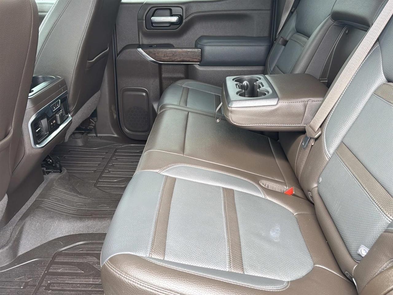 GMC Sierra 1500 4WD Crew Cab 147" Denali 2020