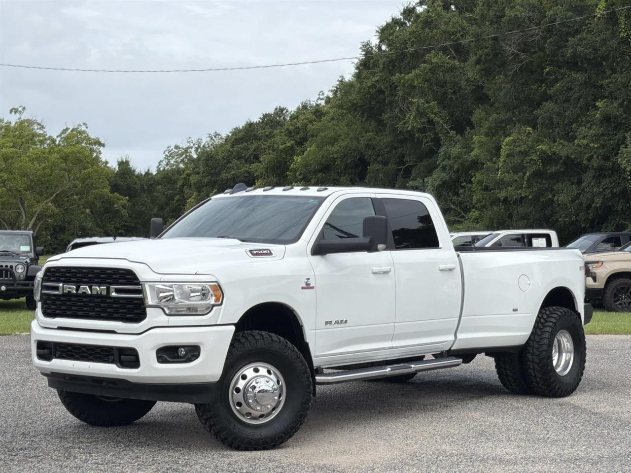 2022 RAM 3500 Big Horn 4x4 Crew Cab 8' Box