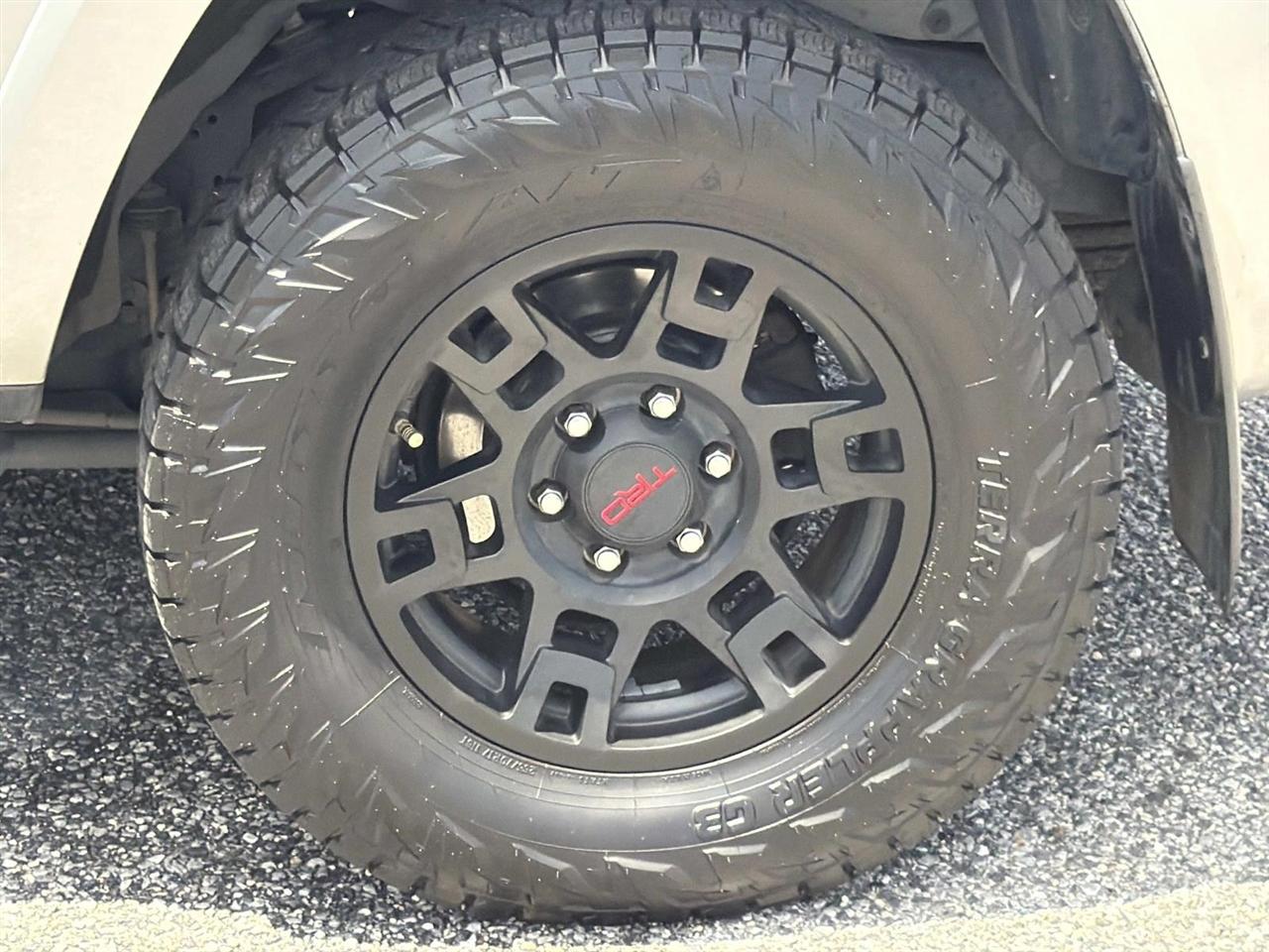 Toyota 4Runner TRD Off Road Premium 4WD (Natl) 2018
