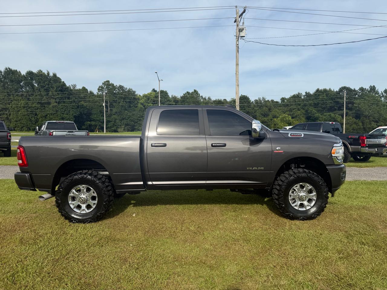 RAM 2500 Laramie 4x4 Crew Cab 6'4" Box 2024