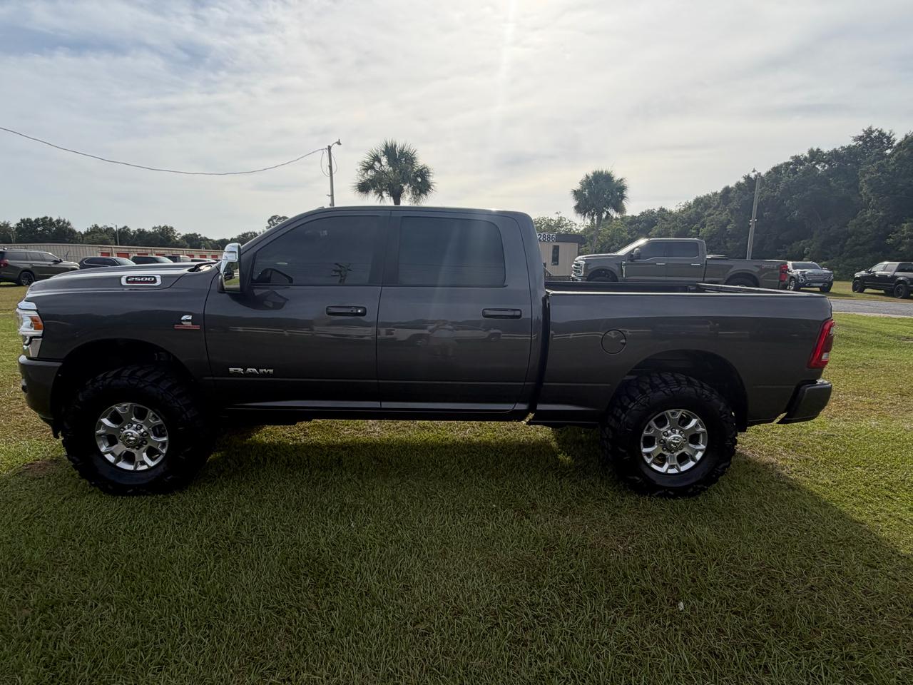 RAM 2500 Laramie 4x4 Crew Cab 6'4" Box 2024