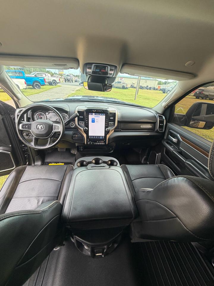 RAM 2500 Laramie 4x4 Crew Cab 6'4" Box 2024