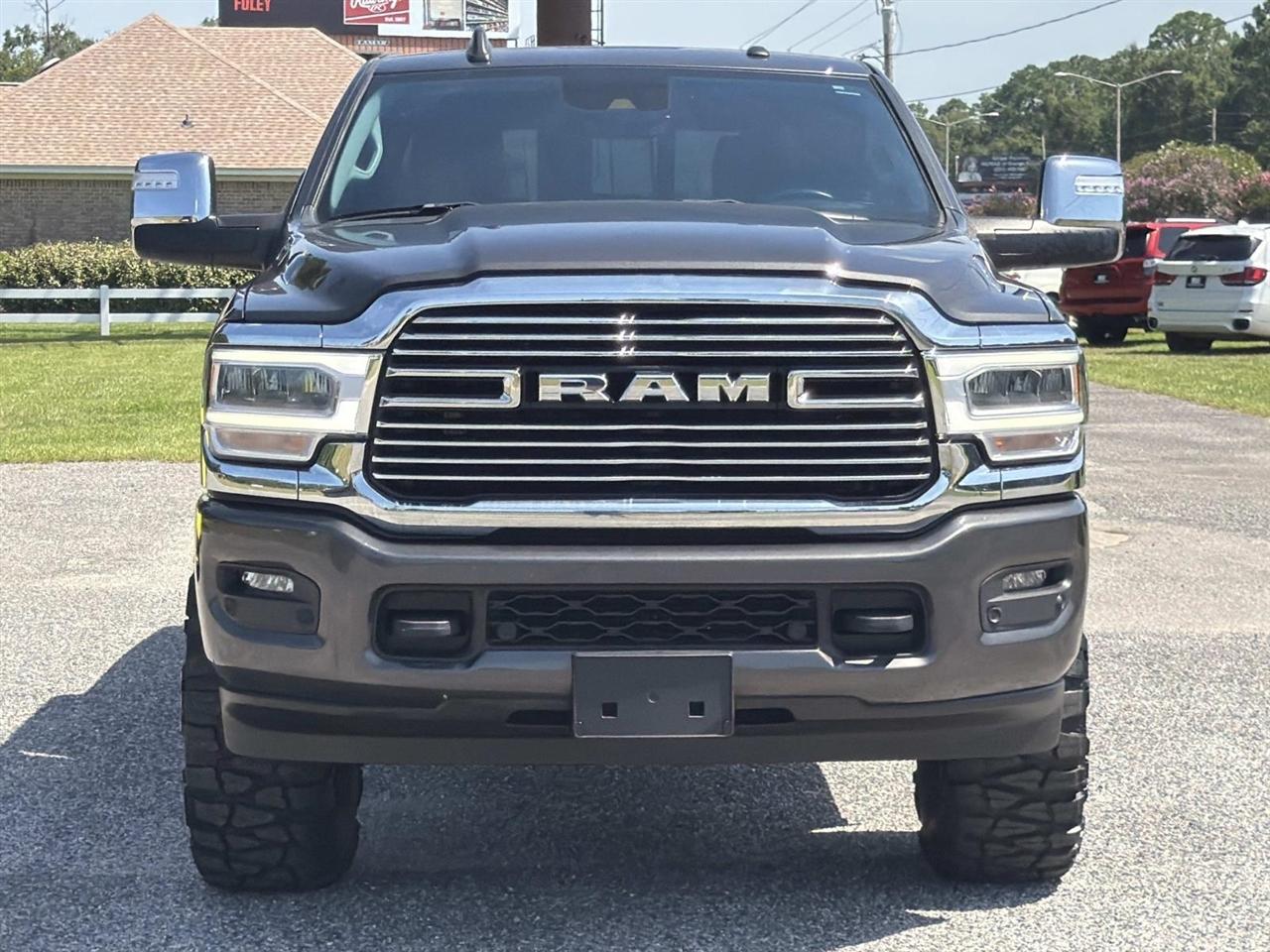 RAM 2500 Laramie 4x4 Crew Cab 6'4" Box 2024