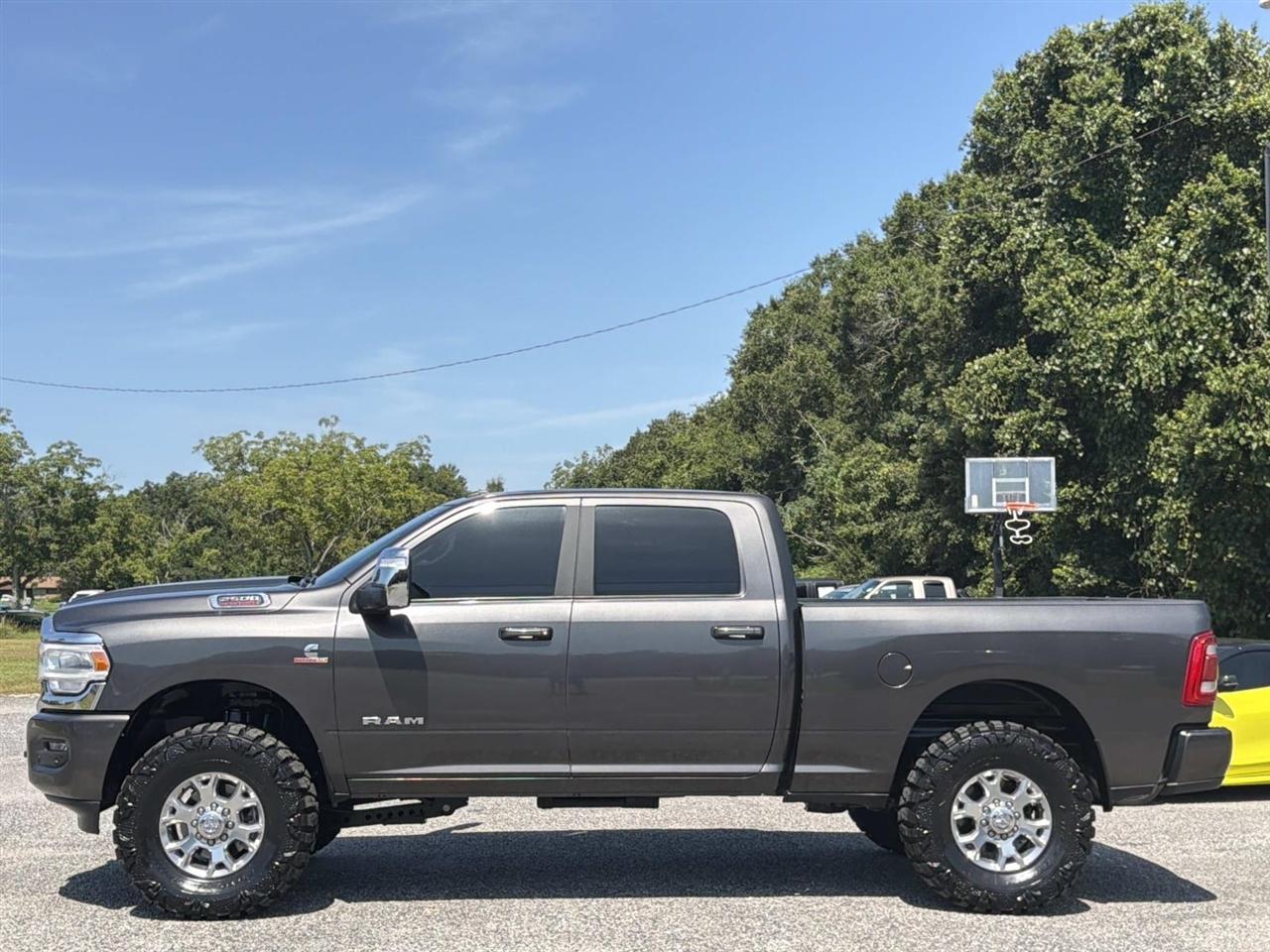 RAM 2500 Laramie 4x4 Crew Cab 6'4" Box 2024
