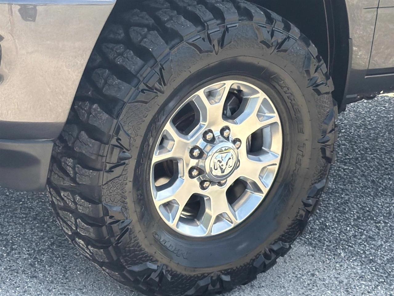 RAM 2500 Laramie 4x4 Crew Cab 6'4" Box 2024