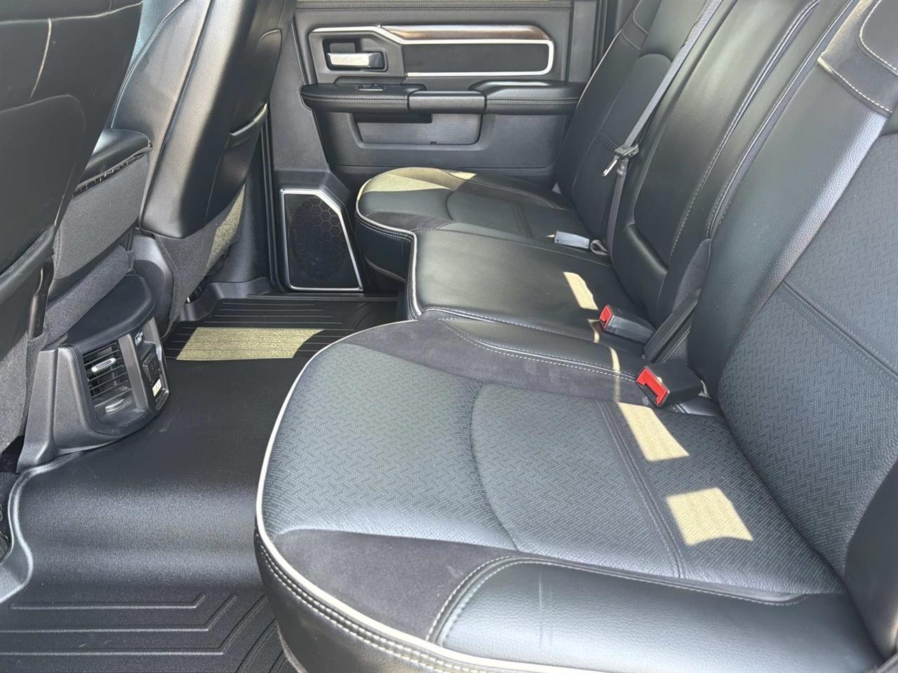 RAM 2500 Laramie 4x4 Crew Cab 6'4" Box 2024