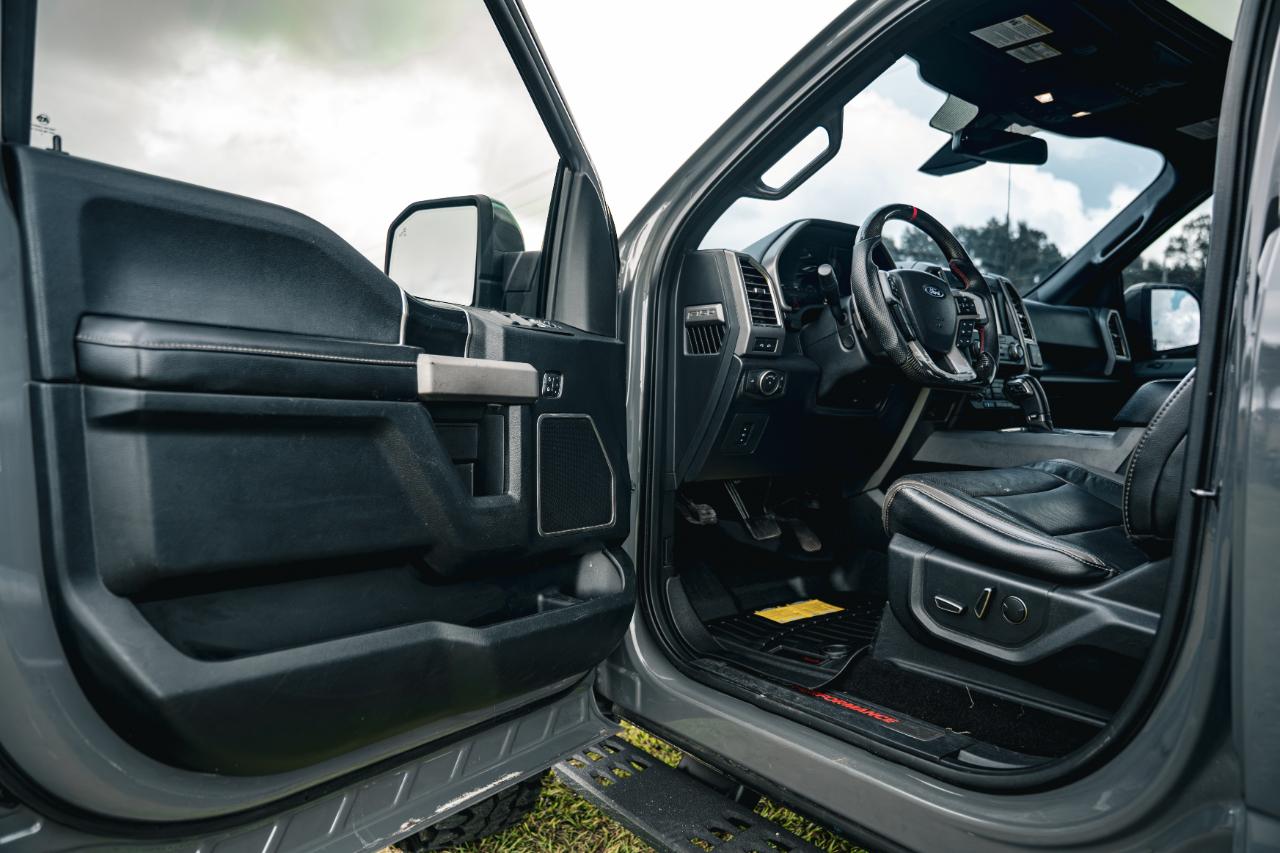 Ford F-150 Raptor 4WD SuperCrew 5.5' Box 2018