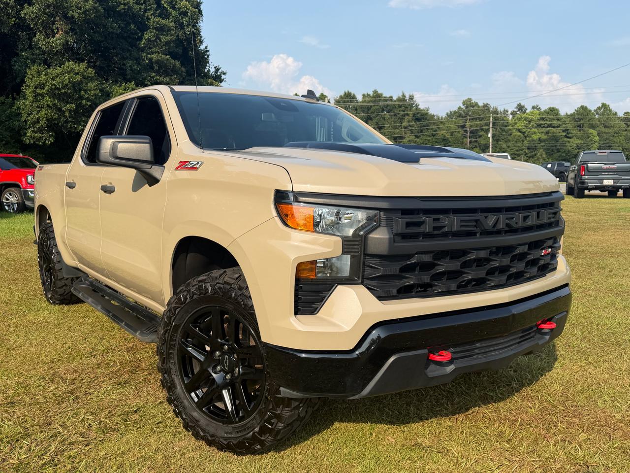 2022 Chevrolet Silverado 1500 4WD Crew Cab 147" Custom Trail Boss