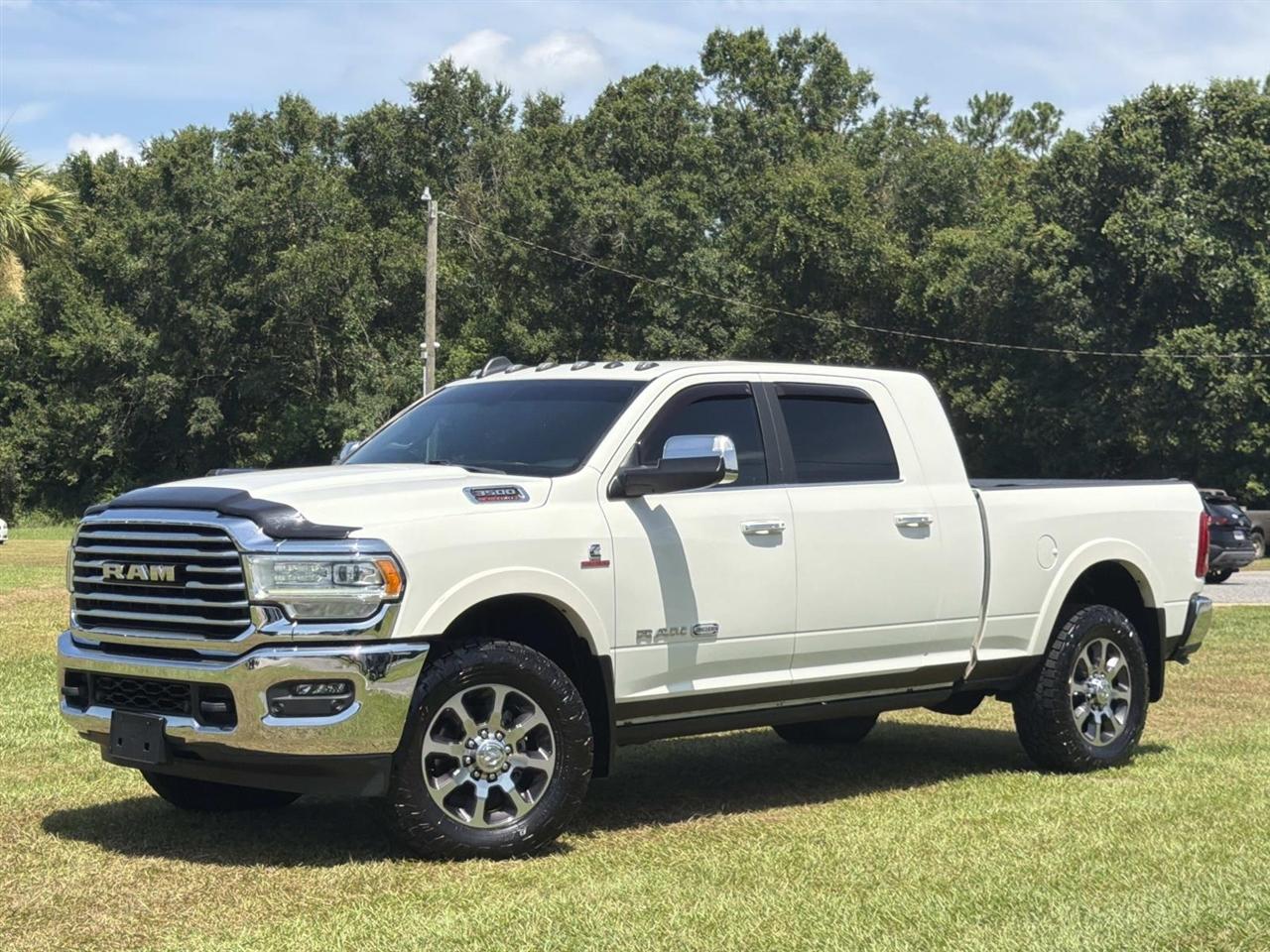 RAM 3500 Longhorn 4x4 Mega Cab 6'4" Box 2022