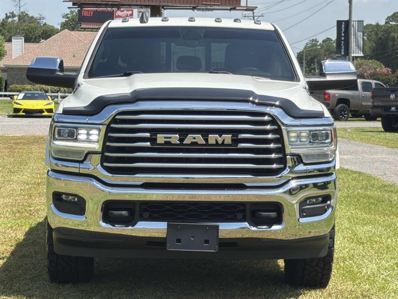 RAM 3500 Longhorn 4x4 Mega Cab 6'4" Box 2022
