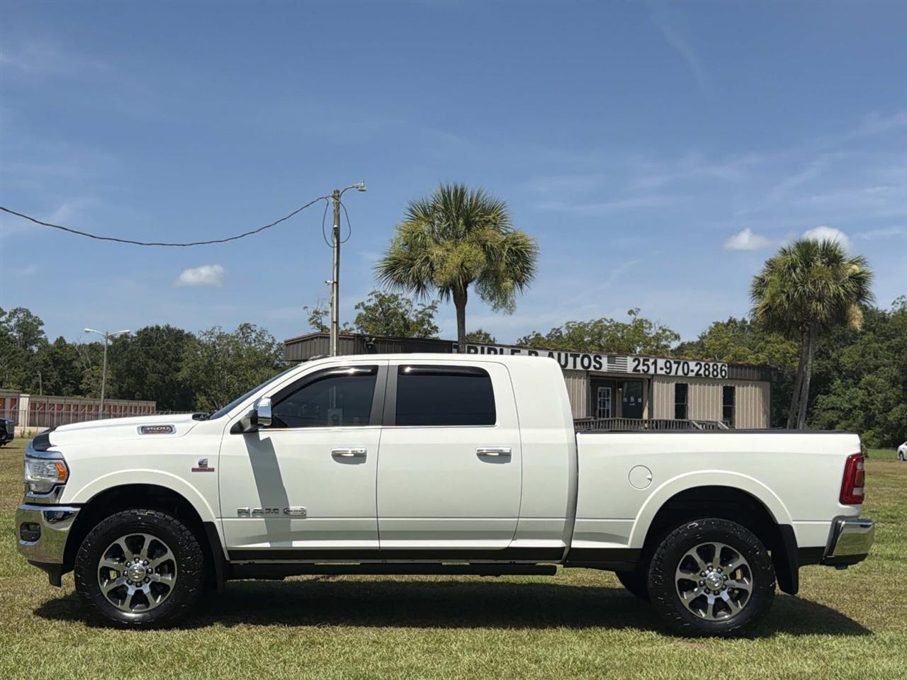 RAM 3500 Longhorn 4x4 Mega Cab 6'4" Box 2022