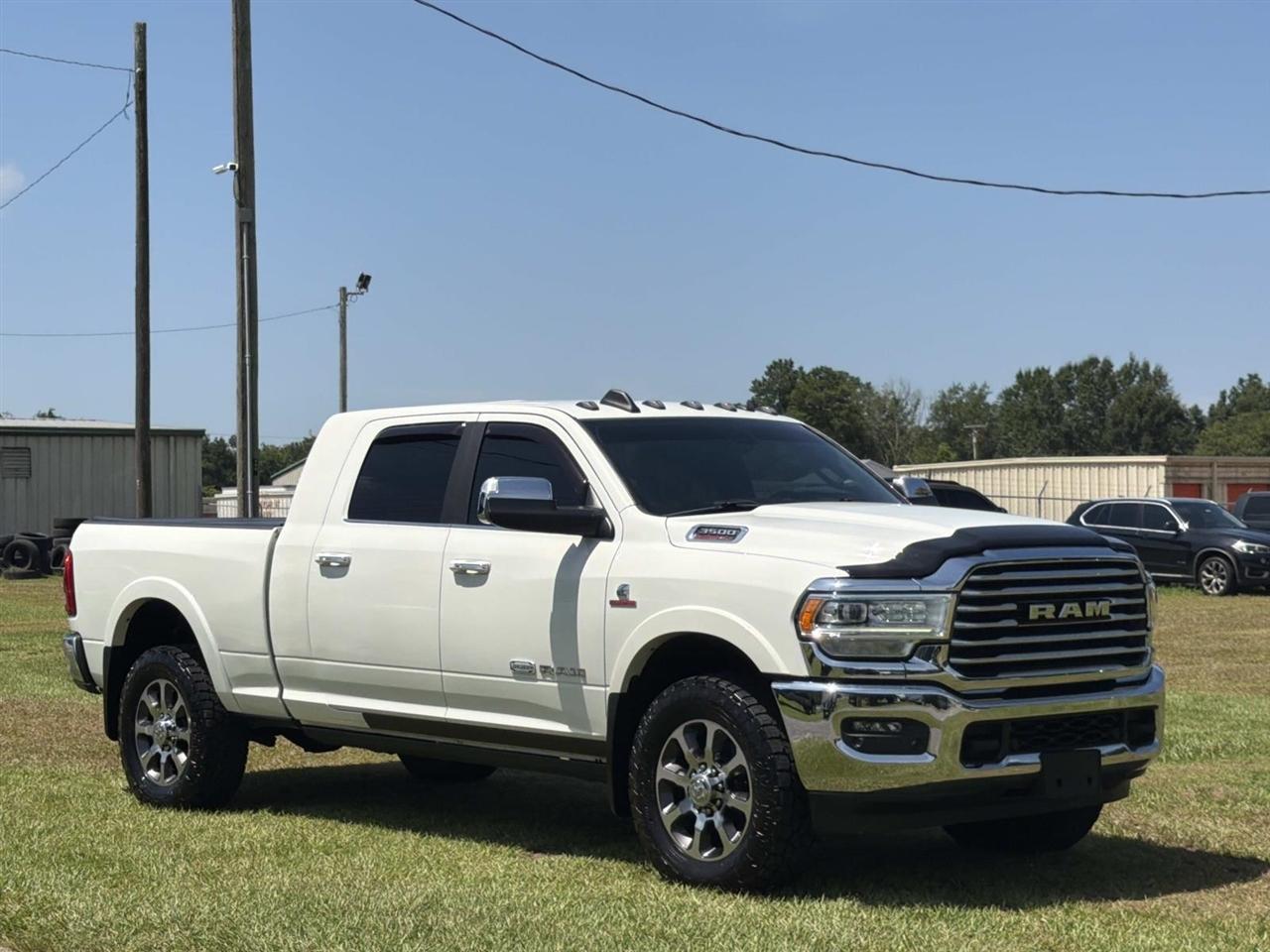 RAM 3500 Longhorn 4x4 Mega Cab 6'4" Box 2022
