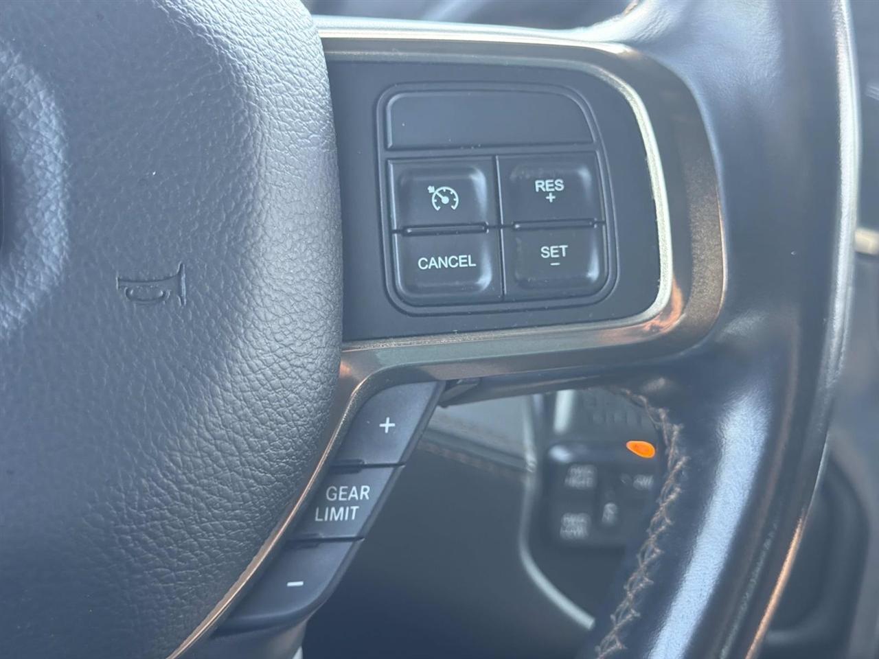 RAM 3500 Longhorn 4x4 Mega Cab 6'4" Box 2022