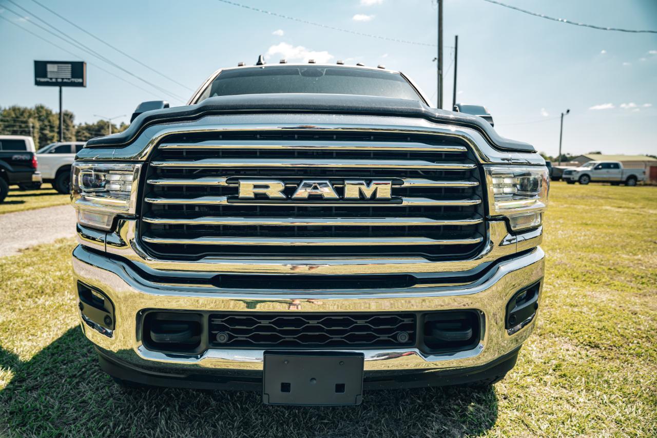 RAM 3500 Longhorn 4x4 Mega Cab 6'4" Box 2022