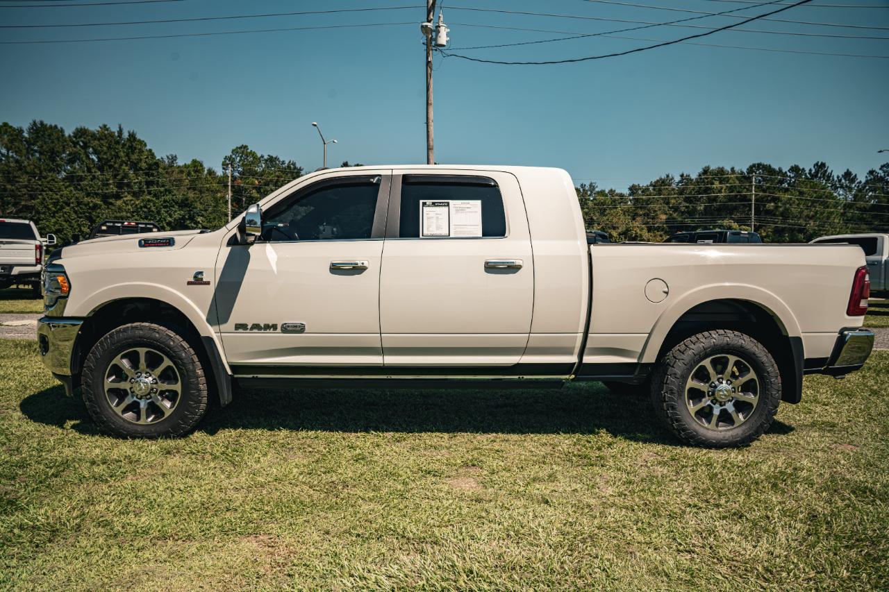 RAM 3500 Longhorn 4x4 Mega Cab 6'4" Box 2022