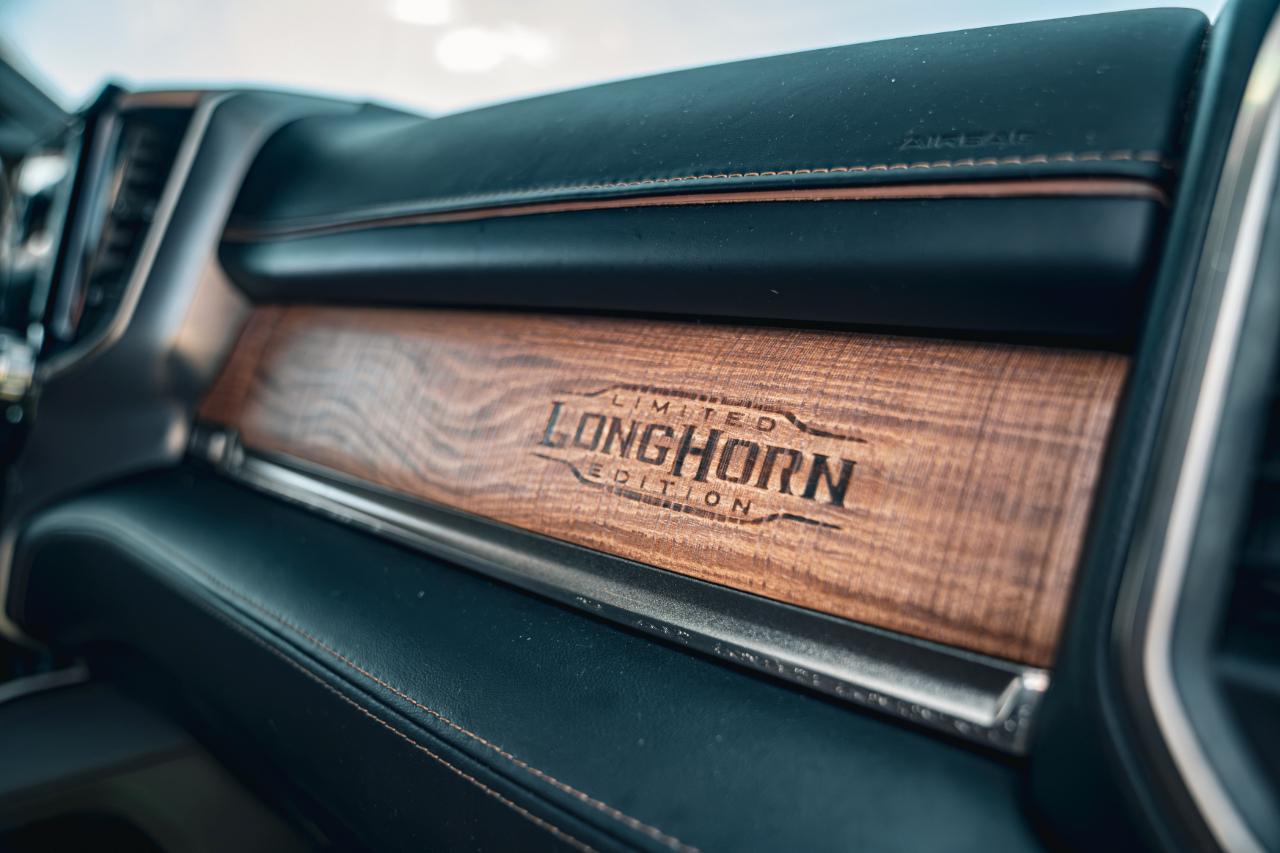 RAM 3500 Longhorn 4x4 Mega Cab 6'4" Box 2022