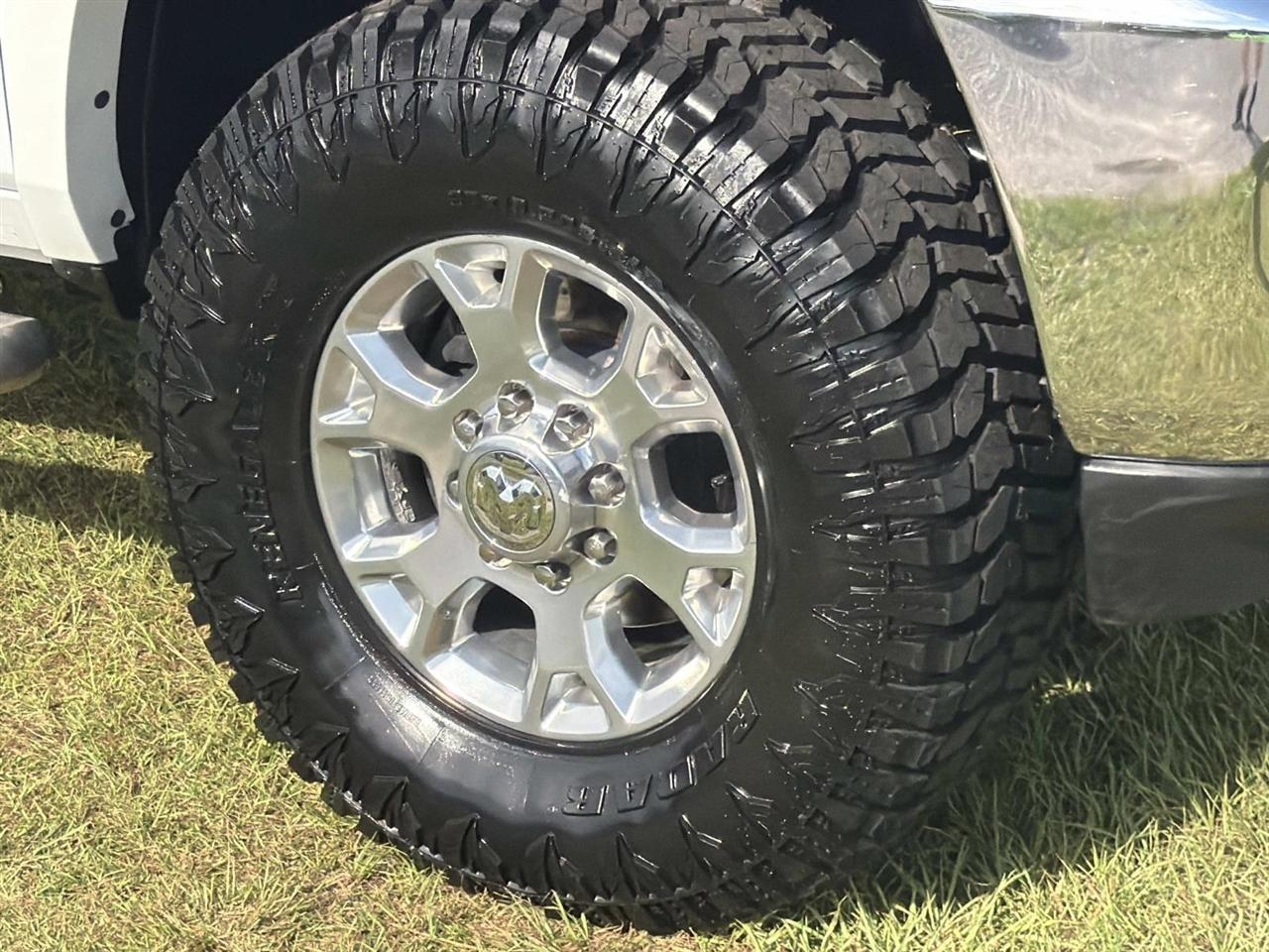 RAM 2500 Laramie 4x4 Crew Cab 6'4" Box 2021