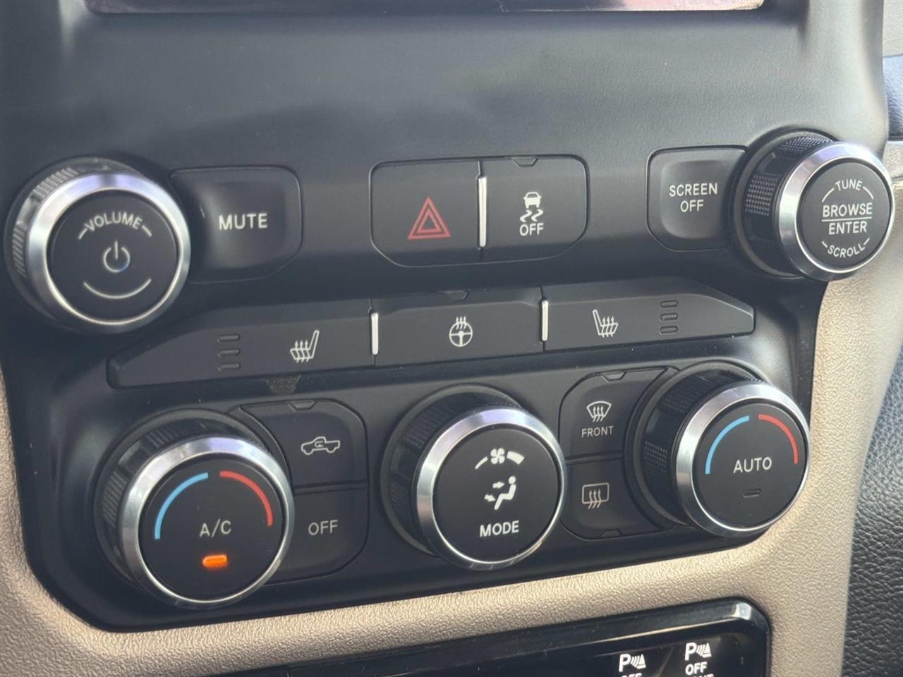 RAM 2500 Laramie 4x4 Crew Cab 6'4" Box 2021