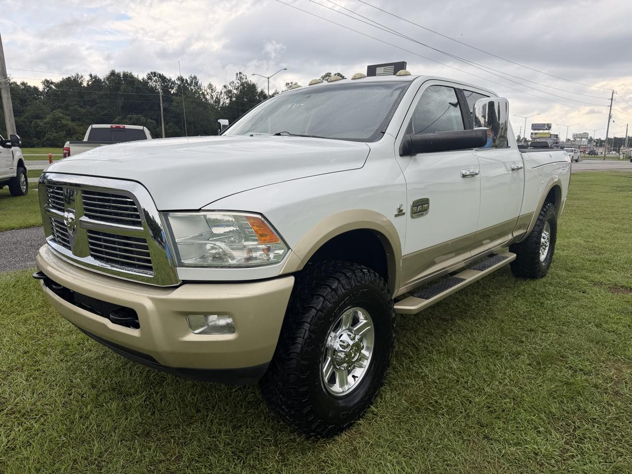 2012 RAM 2500 4WD Crew Cab 149" Laramie Longhorn