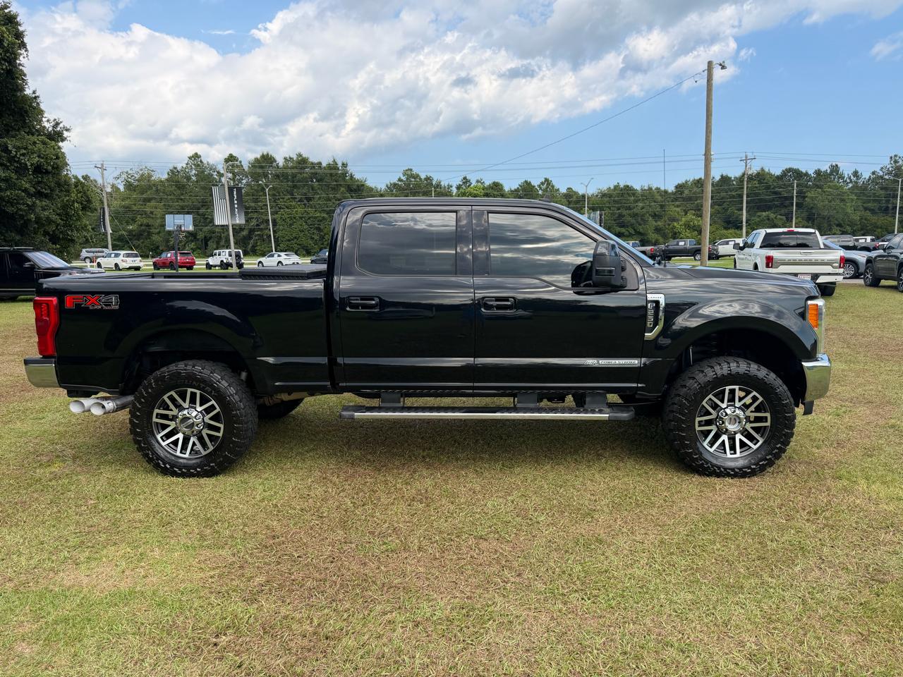 Ford Super Duty F-250 SRW Lariat 4WD Crew Cab 6.75' Box 2019