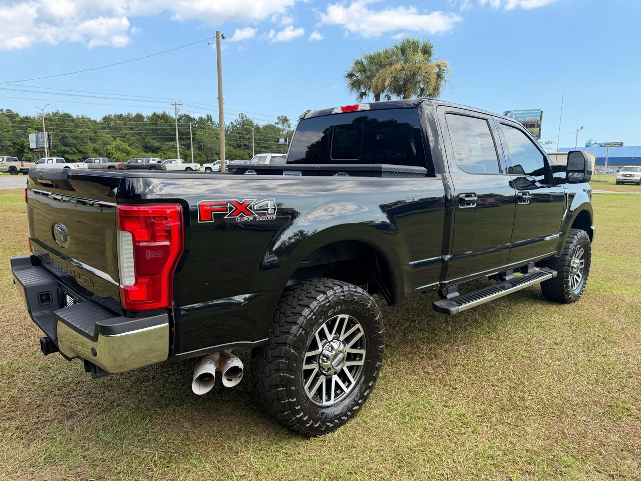 Ford Super Duty F-250 SRW Lariat 4WD Crew Cab 6.75' Box 2019