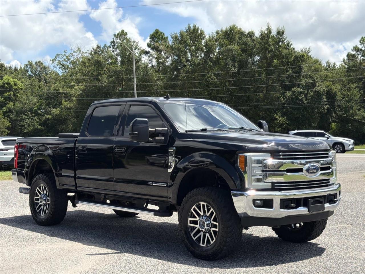 Ford Super Duty F-250 SRW Lariat 4WD Crew Cab 6.75' Box 2019
