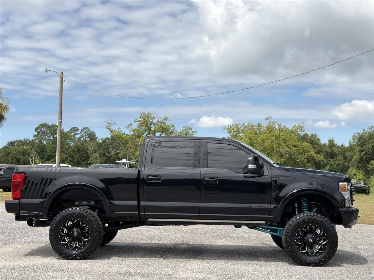 Ford Super Duty F-250 SRW Lariat 4WD SuperCab 6.75' Box 2022