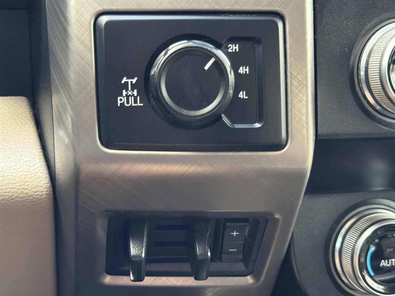 Ford Super Duty F-250 SRW Limited 4WD Crew Cab 6.75' Box 2019