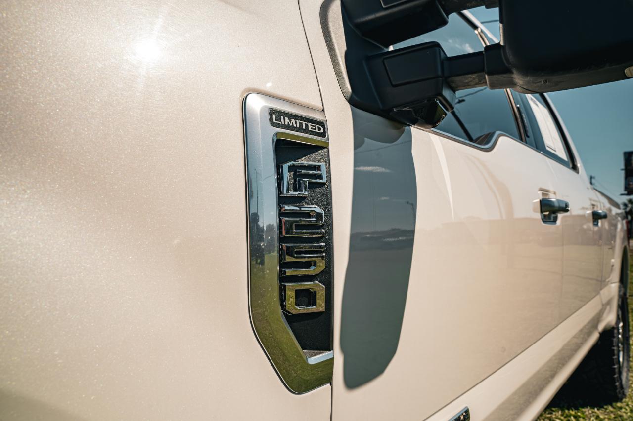 Ford Super Duty F-250 SRW Limited 4WD Crew Cab 6.75' Box 2019