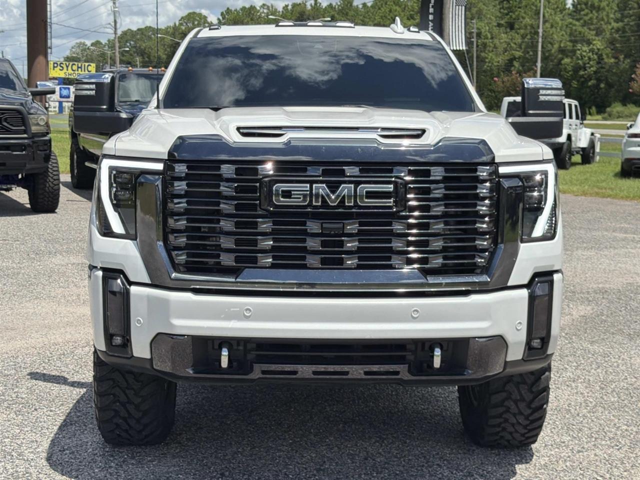 GMC Sierra 2500HD 4WD Crew Cab 159" Denali Ultimate 2024