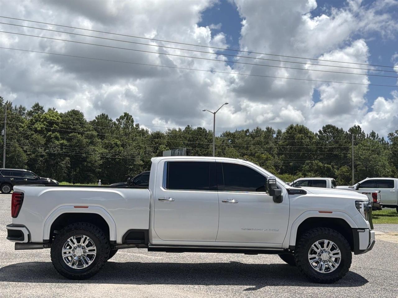 GMC Sierra 2500HD 4WD Crew Cab 159" Denali Ultimate 2024