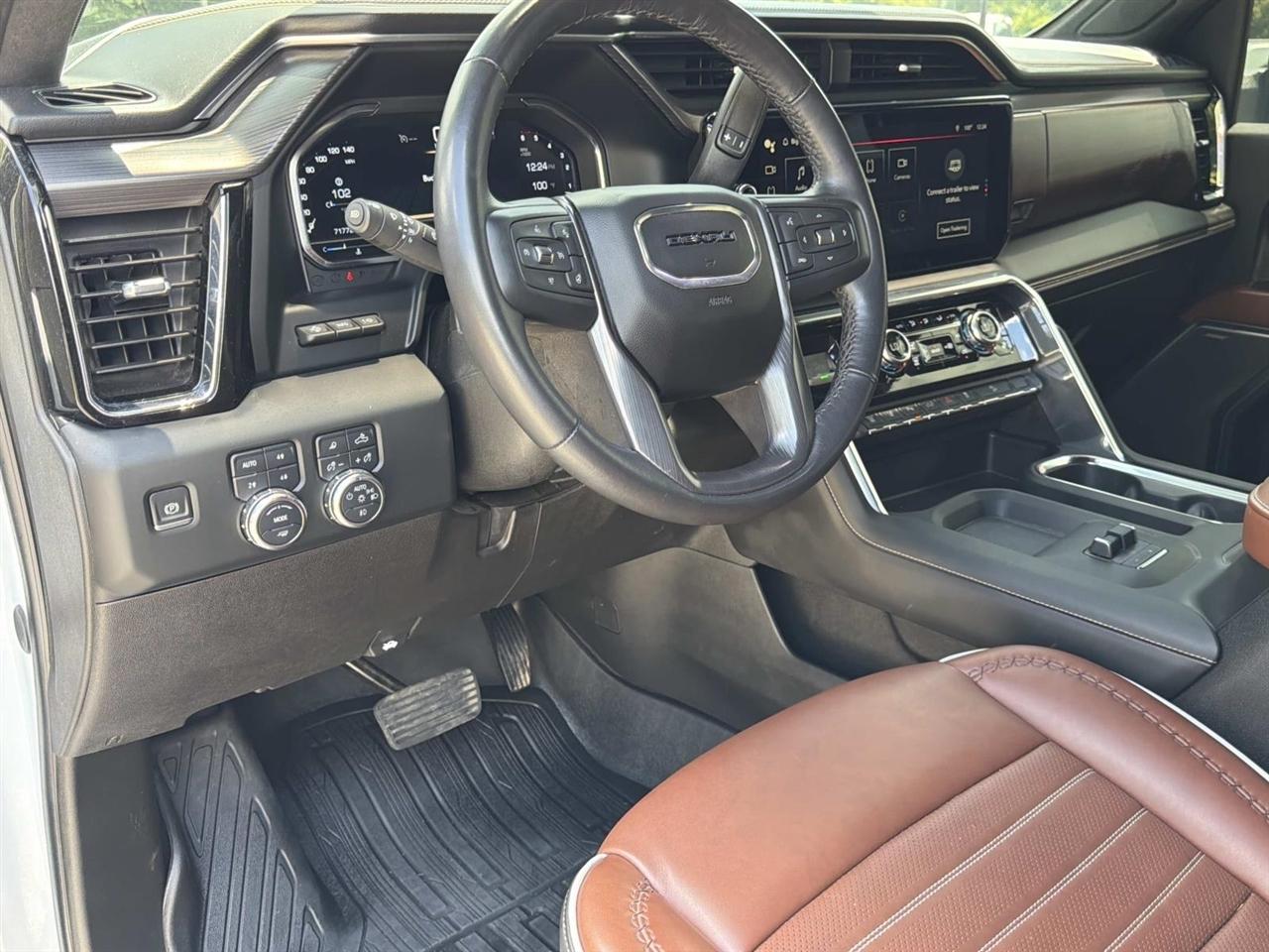 GMC Sierra 2500HD 4WD Crew Cab 159" Denali Ultimate 2024