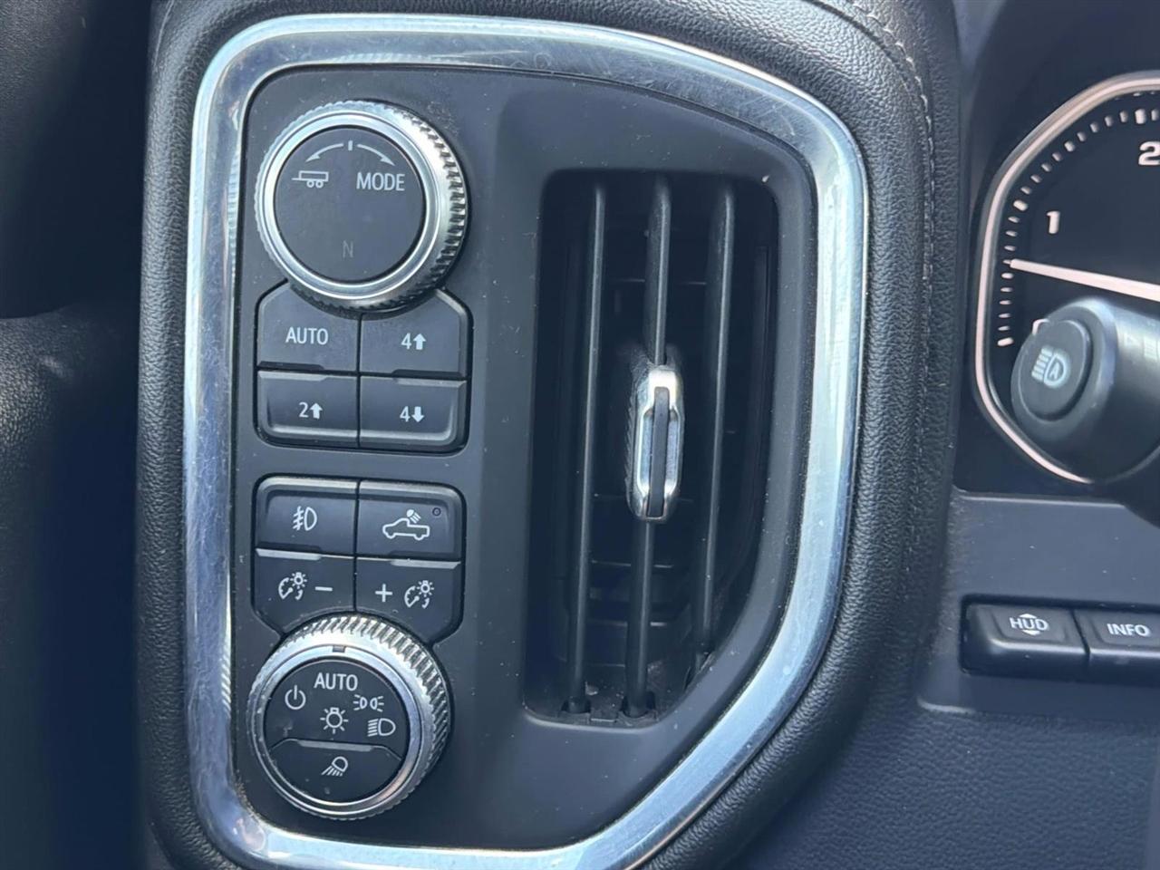 GMC Sierra 2500HD 4WD Crew Cab 159" Denali 2020