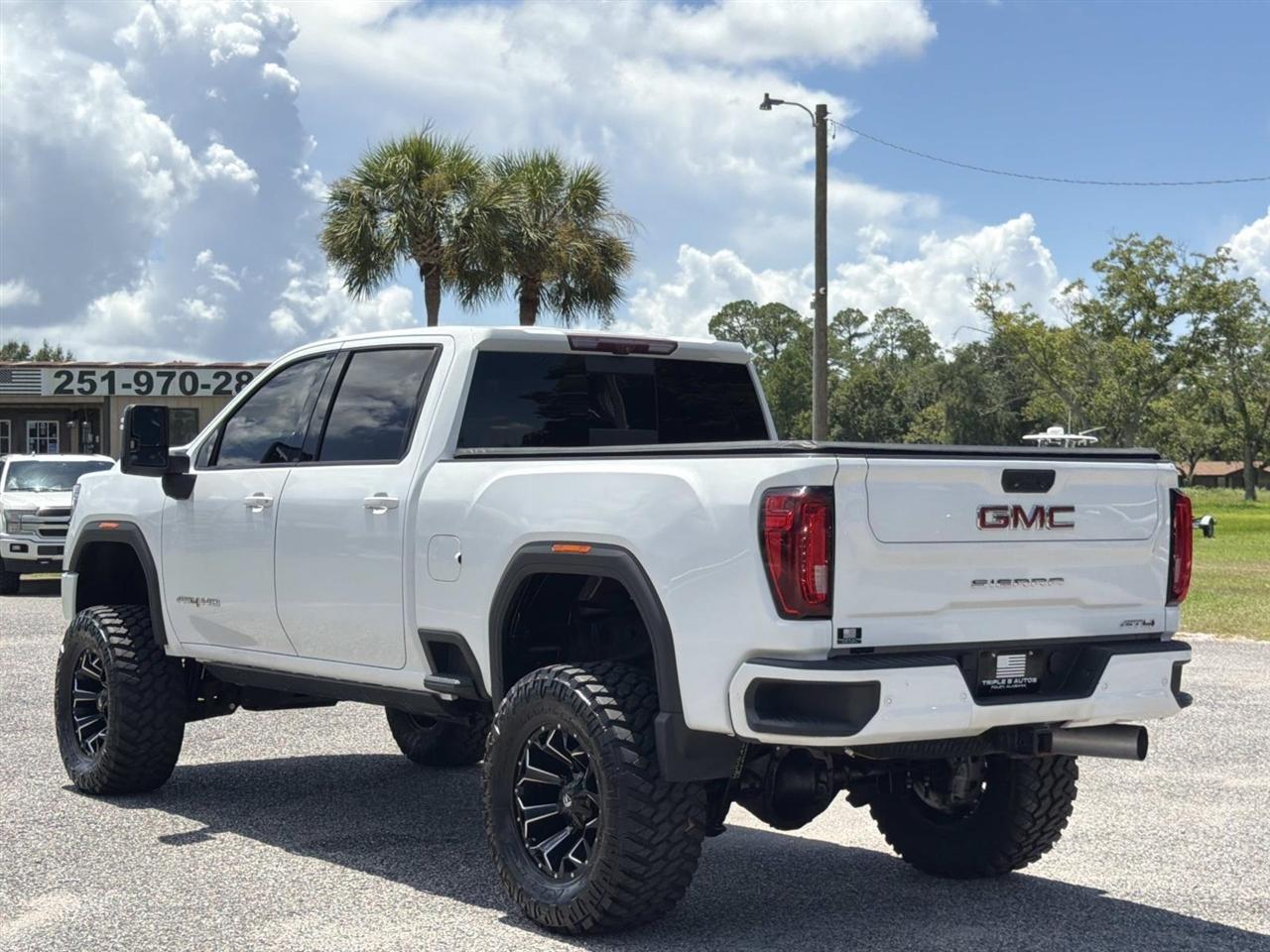 GMC Sierra 2500HD 4WD Crew Cab 159" AT4 2022