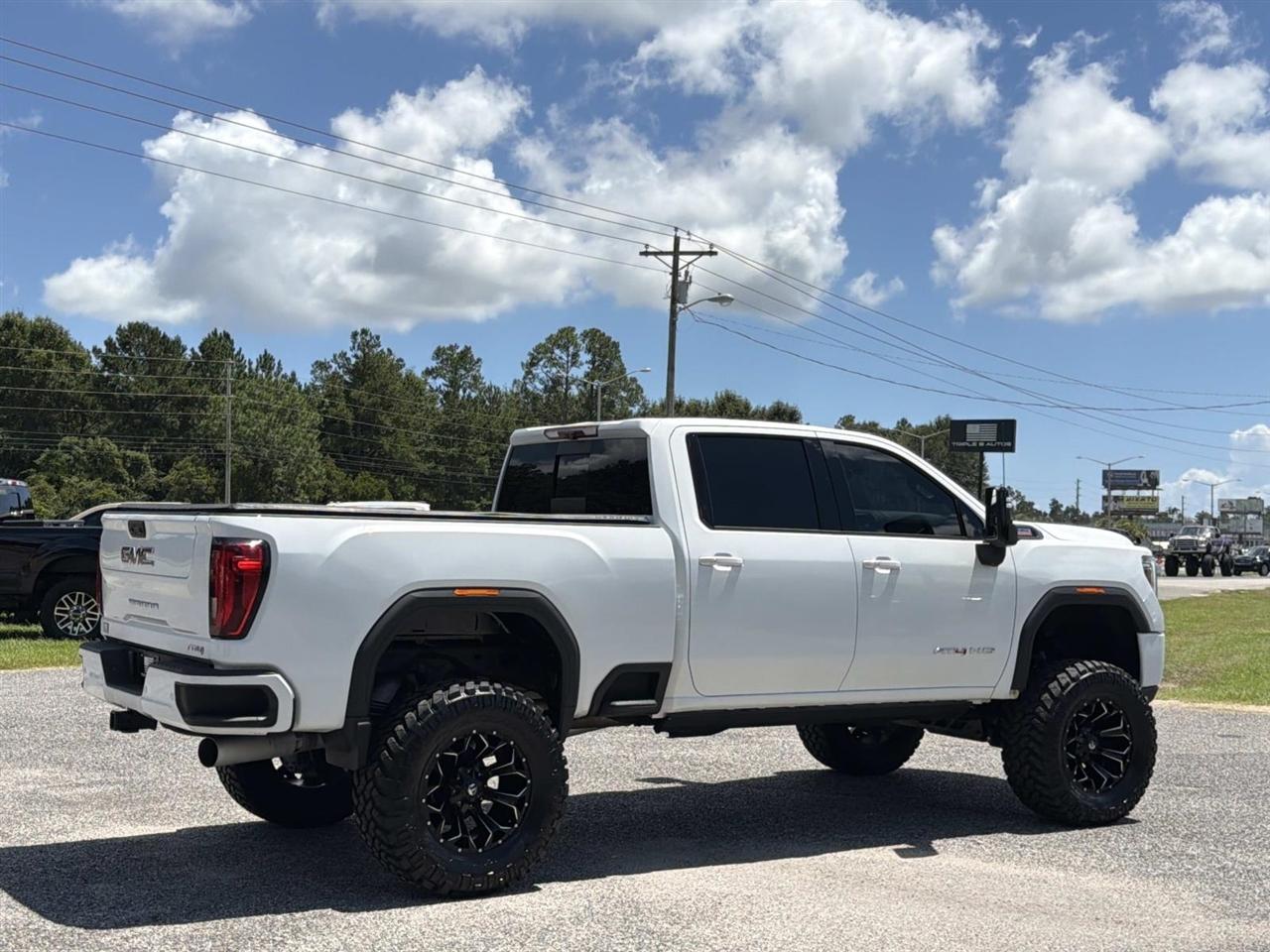 GMC Sierra 2500HD 4WD Crew Cab 159" AT4 2022