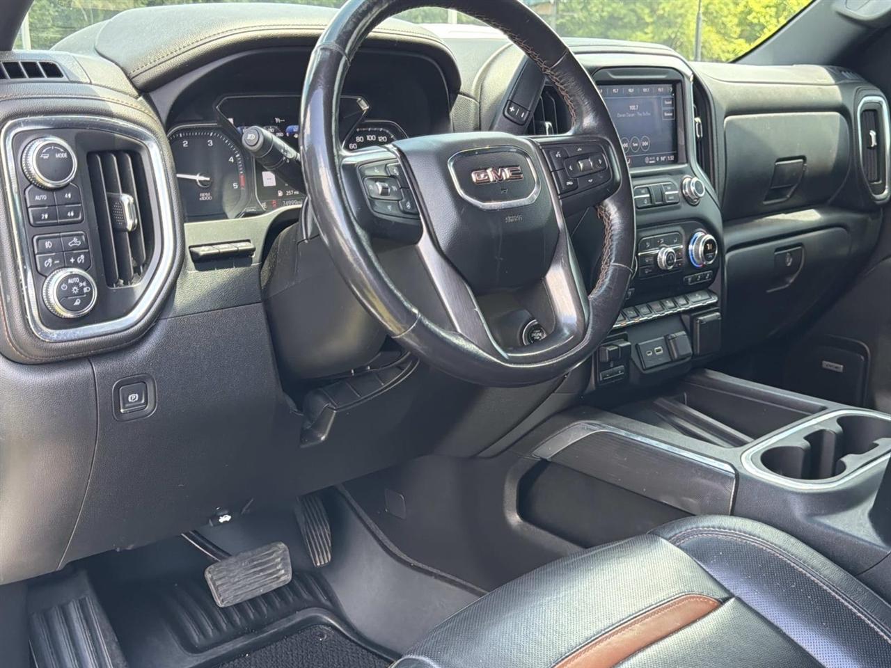 GMC Sierra 2500HD 4WD Crew Cab 159" AT4 2022