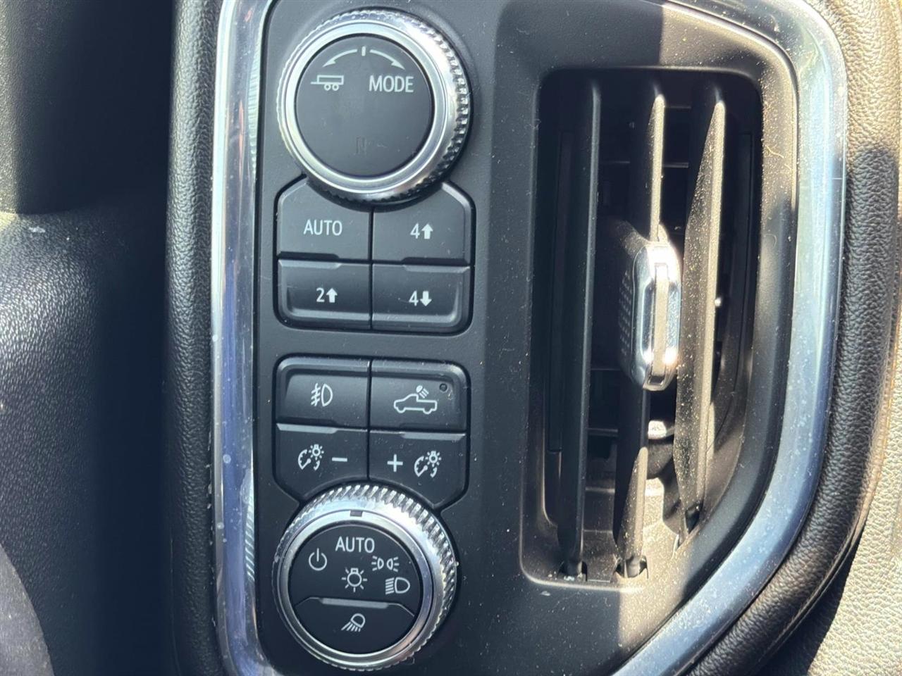 GMC Sierra 2500HD 4WD Crew Cab 159" AT4 2022