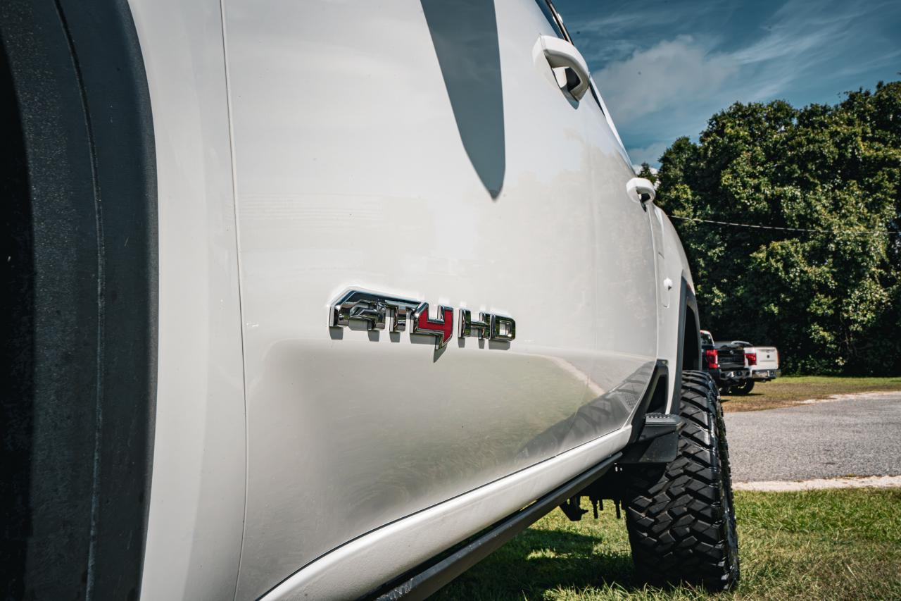 GMC Sierra 2500HD 4WD Crew Cab 159" AT4 2022