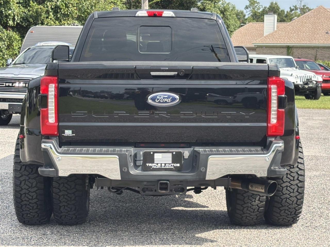 Ford Super Duty F-350 DRW King Ranch 4WD Crew Cab 8' Box 2024