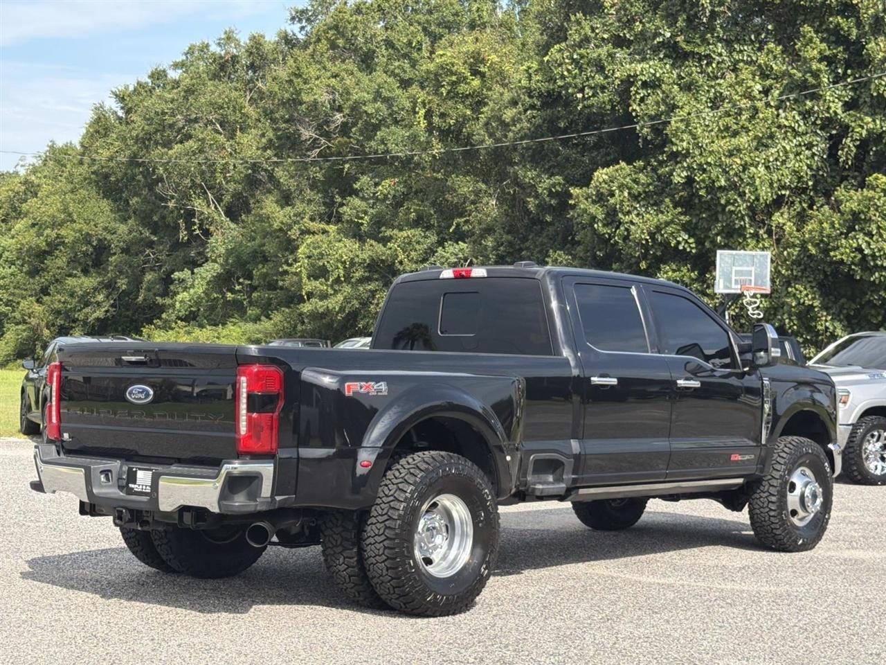 Ford Super Duty F-350 DRW King Ranch 4WD Crew Cab 8' Box 2024